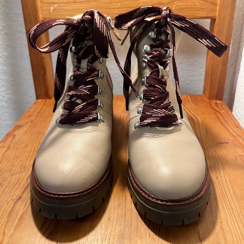 Stylish Tan Leather Women's Boots